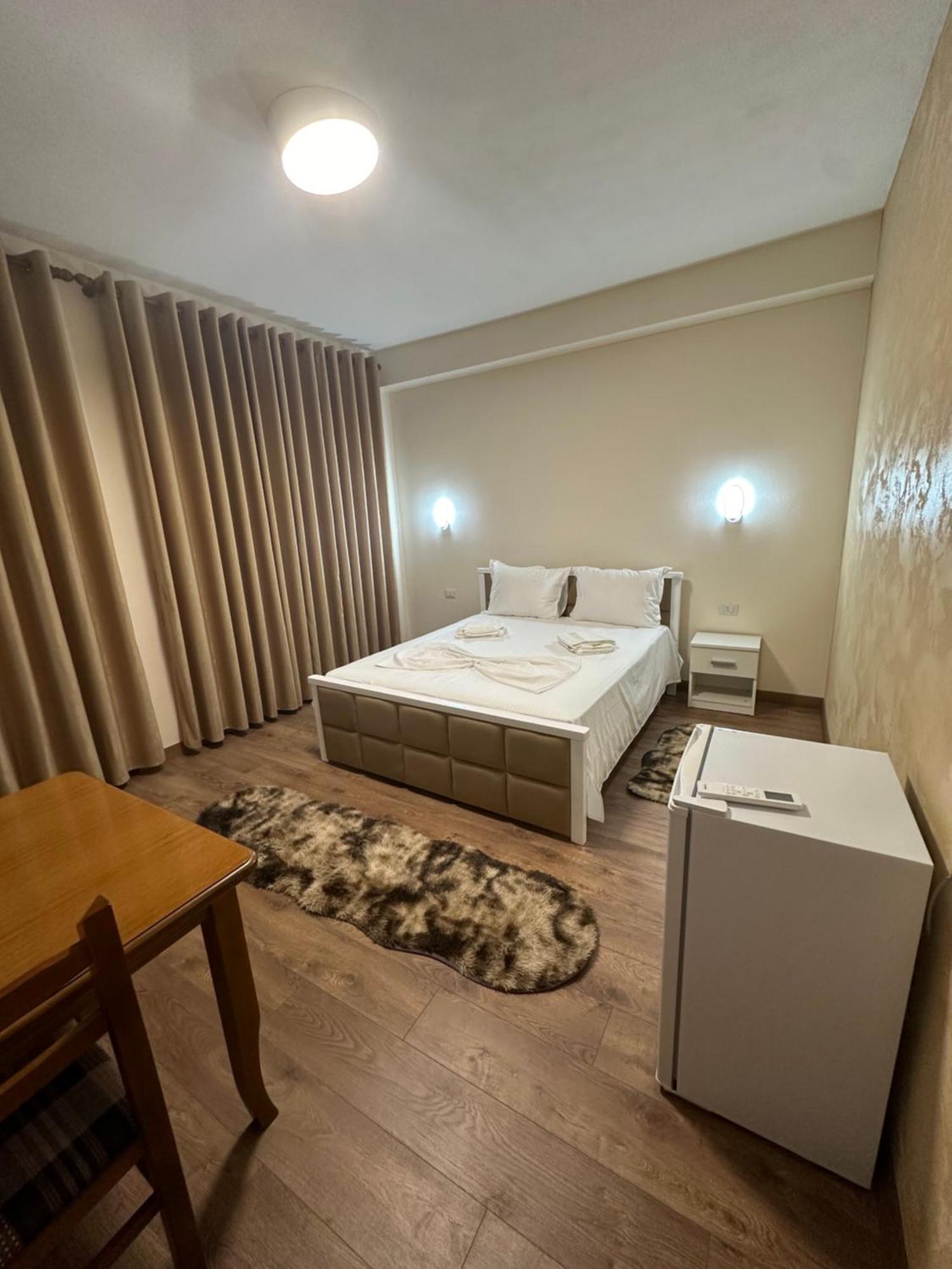 Guni Inn Krujë Esterno foto
