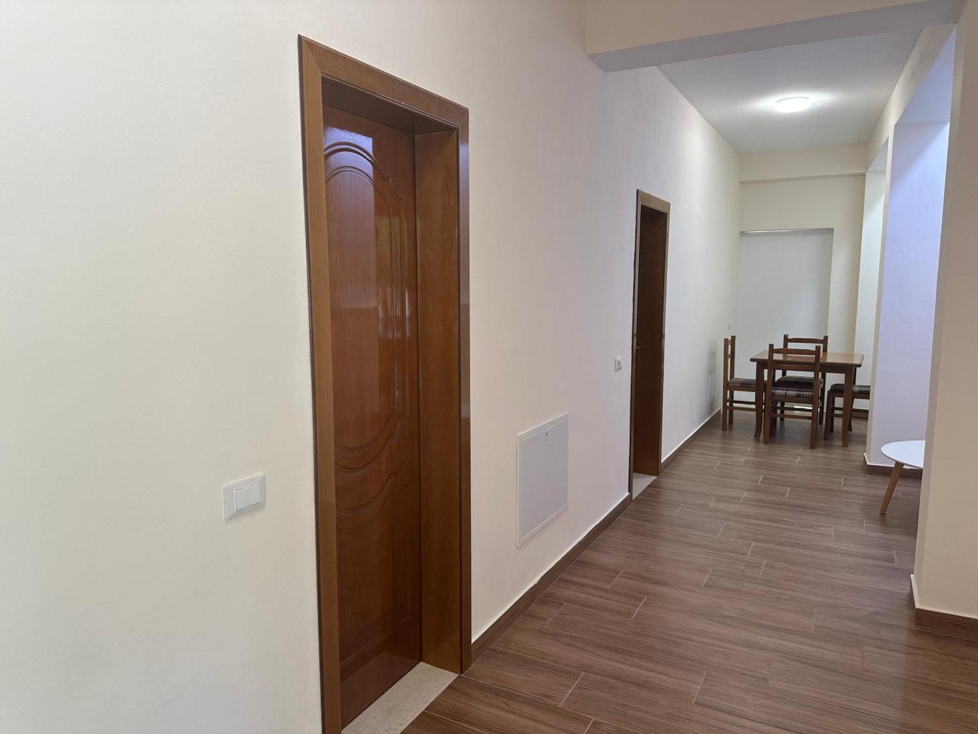 Guni Inn Krujë Esterno foto